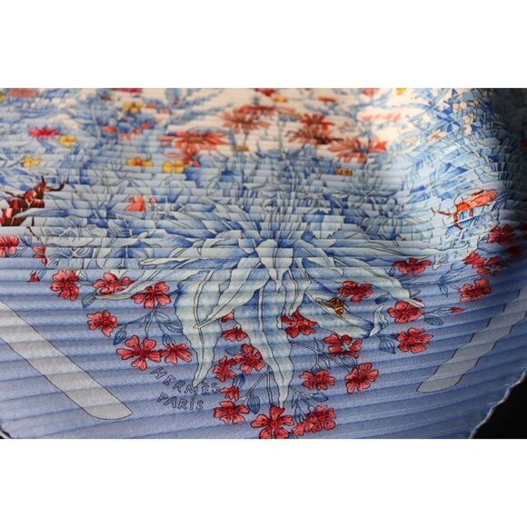 Hermes Antoine de Jacquelot Light Blue La Prairie Scarf Plisse Pleated Silk '94 - Picture 6 of 10